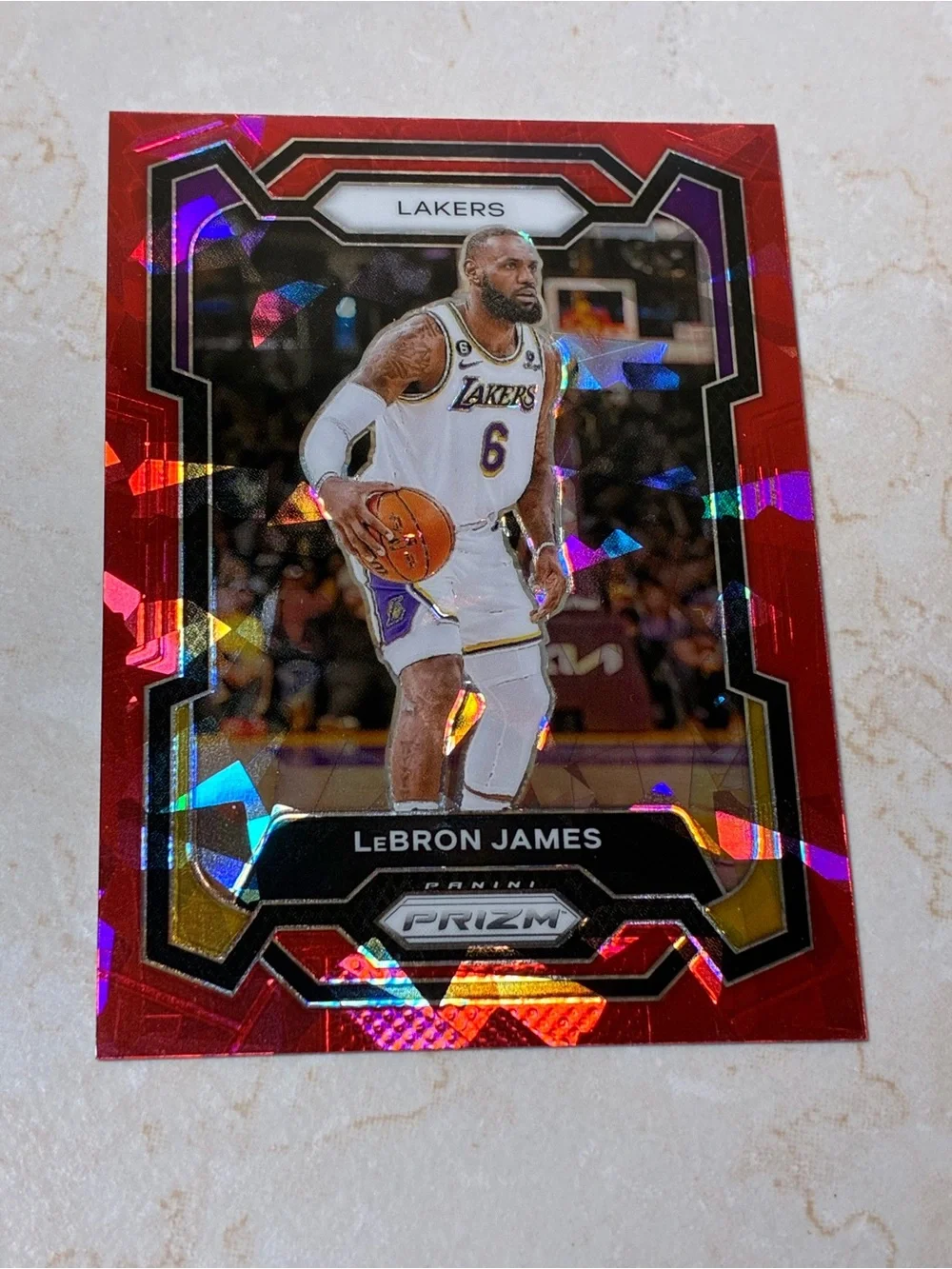 LeBron James Lakers Red Cracked Ice Prizm Basketball Card